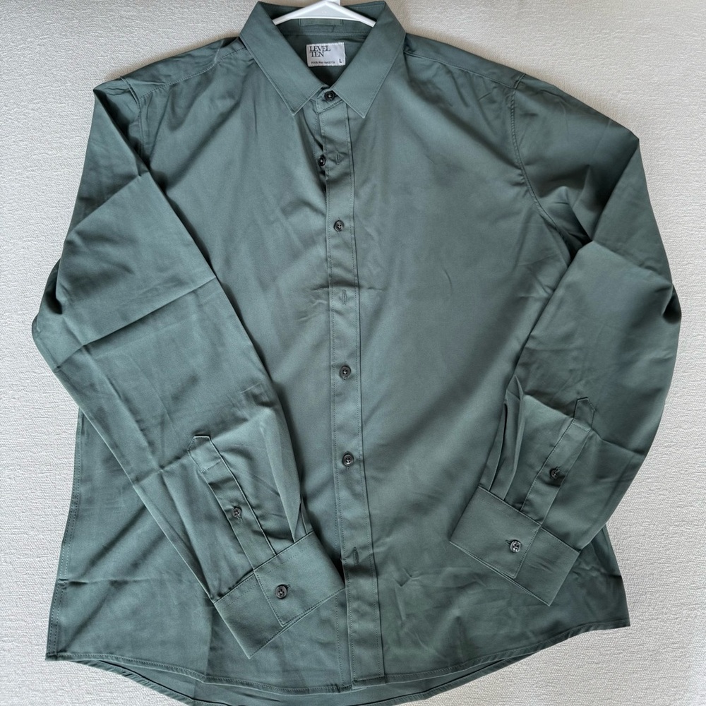 Men's Green Stretch Dress Shirt. Wore once
